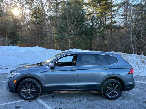 2024 Volkswagen Tiguan 2.0T SE 4MOTION