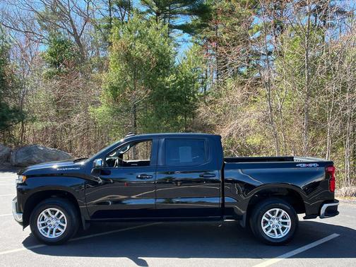 Black 2022 Chevrolet Silverado 1500 Limited 1LT