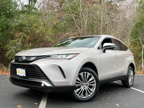 2023 Toyota Venza XLE