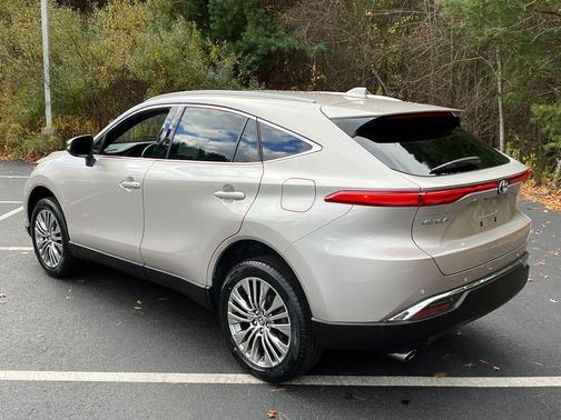 2023 Toyota Venza XLE