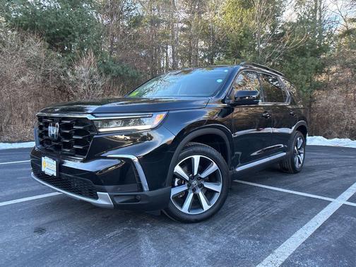 2023 Honda Pilot Touring 8-Passenger