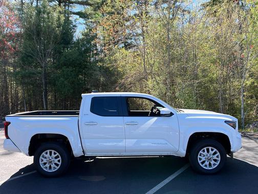 Ice Cap 2025 Toyota Tacoma SR5