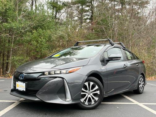 2022 Toyota Prius Prime LE