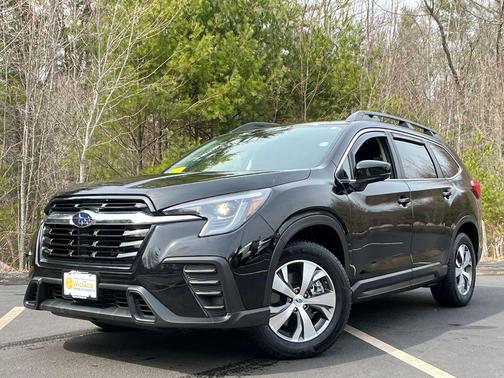 Crystal Black Silica 2024 Subaru Ascent Premium 8-Passenger