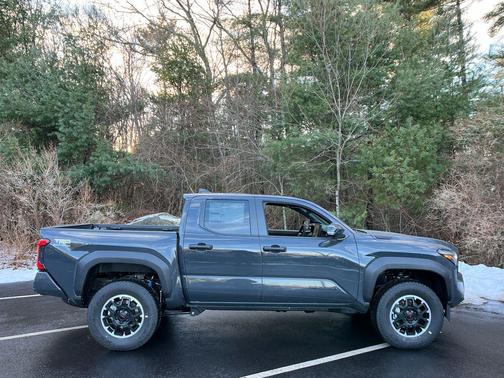 2026 Toyota Tacoma Hybrid TRD Off Road