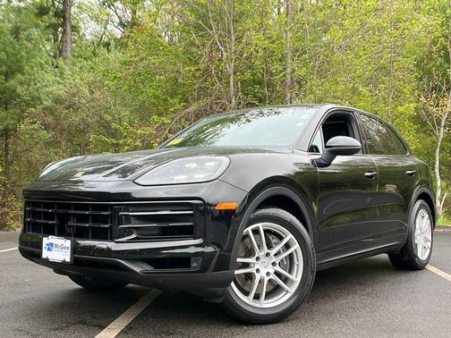 Black 2024 Porsche Cayenne Cayenne