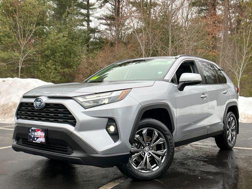 2022 Toyota RAV4 Hybrid XLE Premium