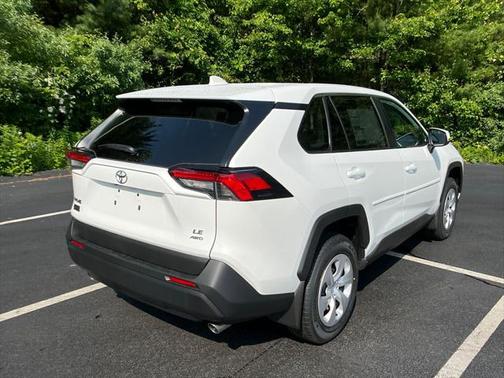 2025 Toyota RAV4 LE