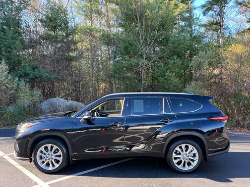 2024 Toyota Highlander Limited