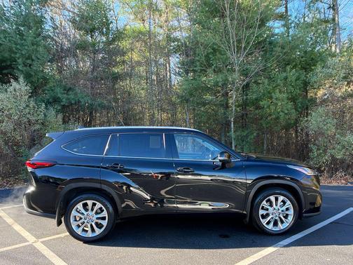 2024 Toyota Highlander Limited