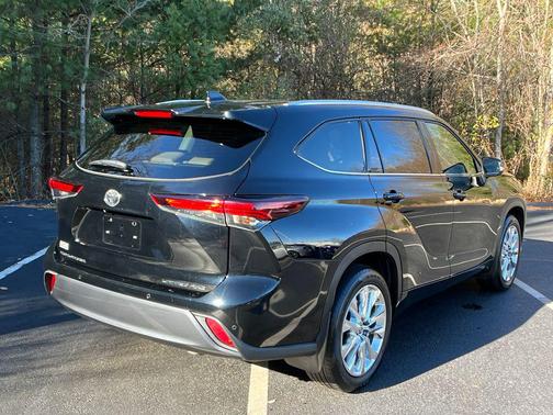 2024 Toyota Highlander Limited