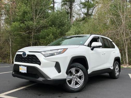 2022 Toyota RAV4 Hybrid XLE