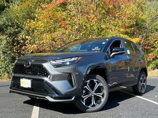 2025 Toyota RAV4 Hybrid SE