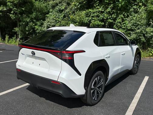 2025 Toyota bZ4X XLE