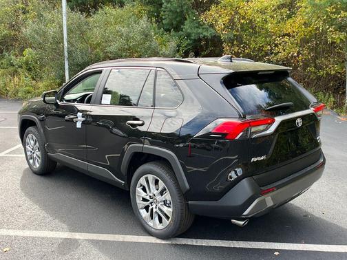 2025 Toyota RAV4 Limited