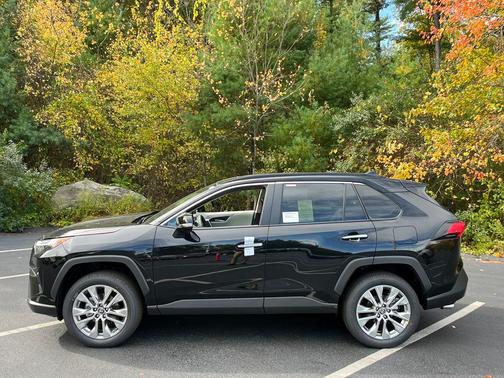 2025 Toyota RAV4 Limited