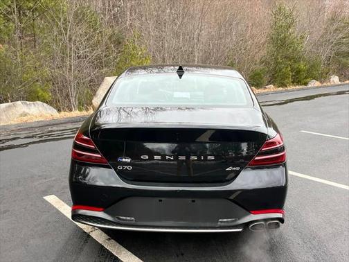 2022 Genesis G70 2.0T AWD