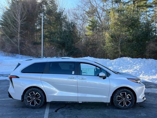 2026 Toyota Sienna Platinum