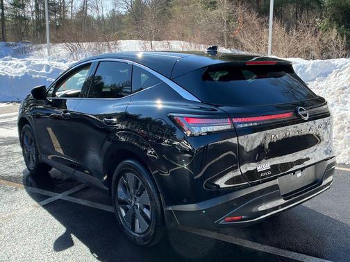 2025 Nissan Murano SL