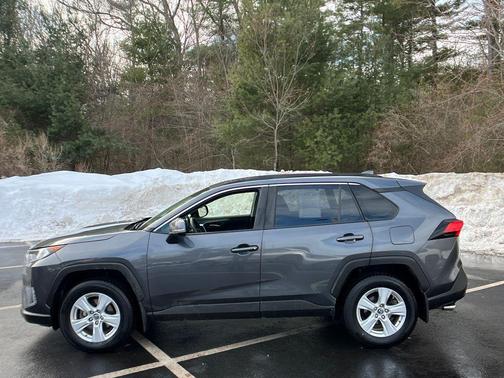 2019 Toyota RAV4 XLE