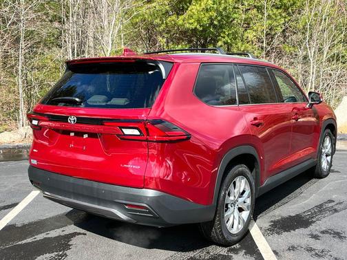 Ruby Flare Pearl 2026 Toyota Grand Highlander Limited