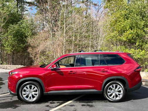 Ruby Flare Pearl 2026 Toyota Grand Highlander Limited