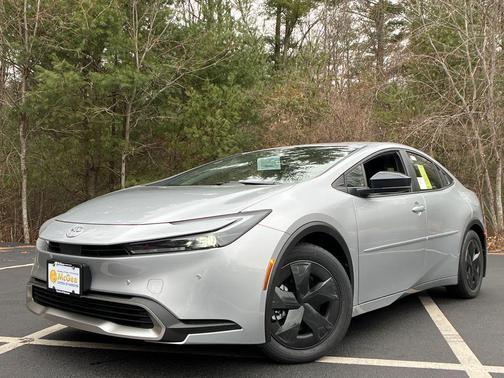 2026 Toyota Prius Plug-In Hybrid SE