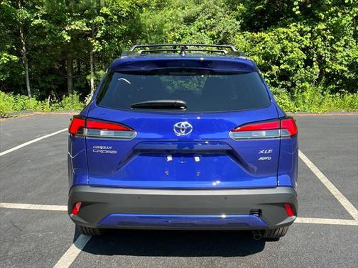 2025 Toyota Corolla Cross XLE