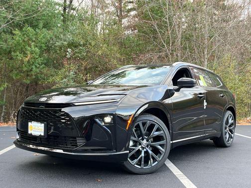 2025 Toyota Crown Signia Limited