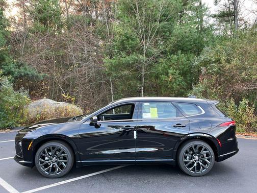 2025 Toyota Crown Signia Limited