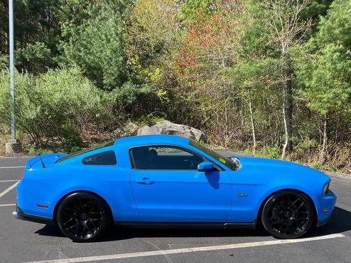 Grabber Blue 2012 Ford Mustang GT Premium