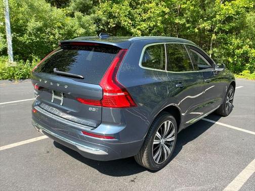 2022 Volvo XC60 B5 Inscription