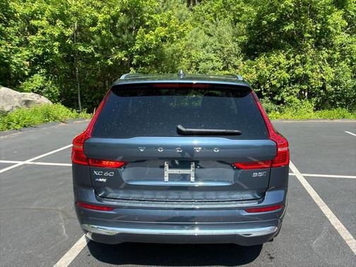 2022 Volvo XC60 B5 Inscription