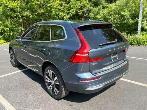 2022 Volvo XC60 B5 Inscription