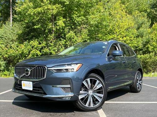 2022 Volvo XC60 B5 Inscription
