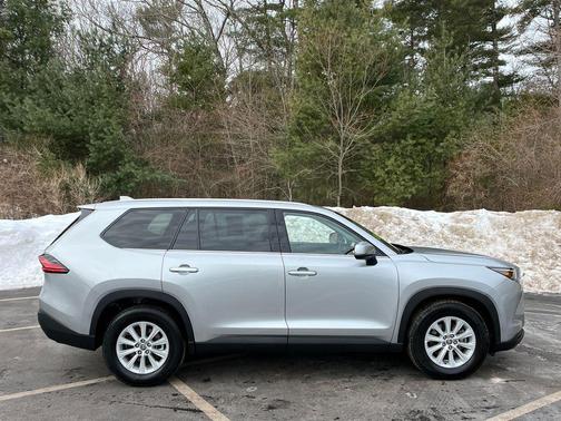 2025 Toyota Grand Highlander XLE