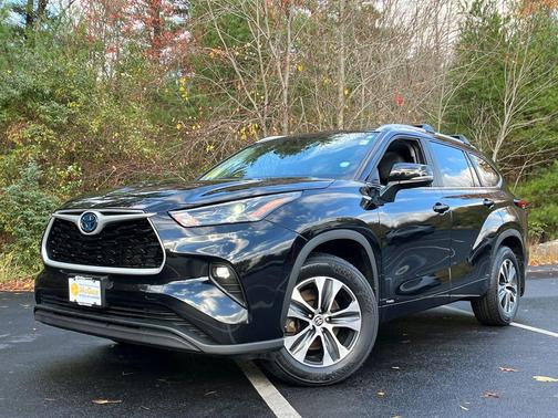 2024 Toyota Highlander Hybrid XLE