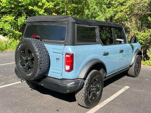 Area 51 2022 Ford Bronco Black Diamond