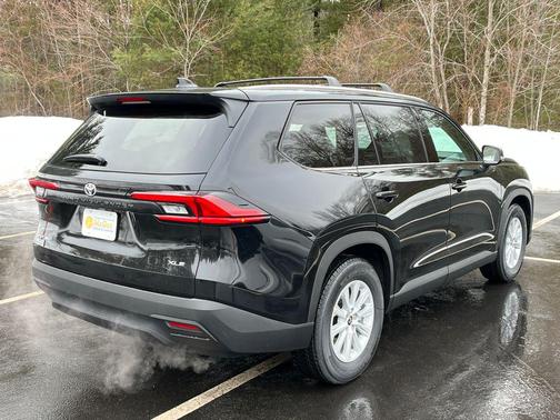 2026 Toyota Grand Highlander Hybrid XLE