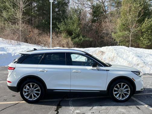 2021 Lincoln Corsair Standard