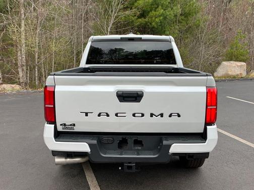Wind Chill Pearl 2026 Toyota Tacoma TRD Sport