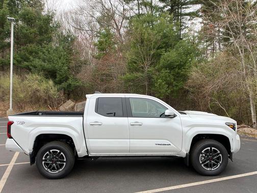 Wind Chill Pearl 2026 Toyota Tacoma TRD Sport