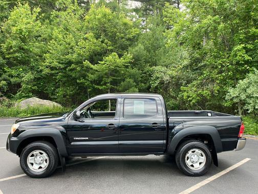 Black 2014 Toyota Tacoma Base
