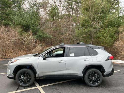 2025 Toyota RAV4 Hybrid SE