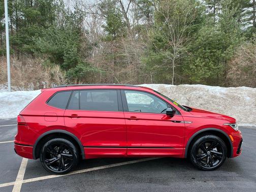 2024 Volkswagen Tiguan 2.0T SE R-Line Black 4MOTION