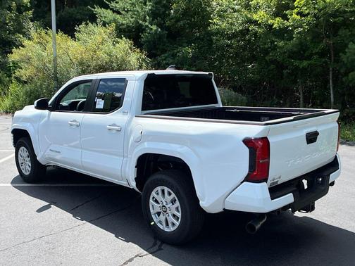 Ice 2026 Toyota Tacoma SR5