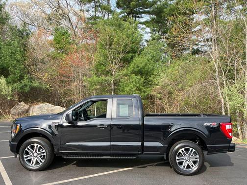 Agate Black Metallic 2023 Ford F-150 XL