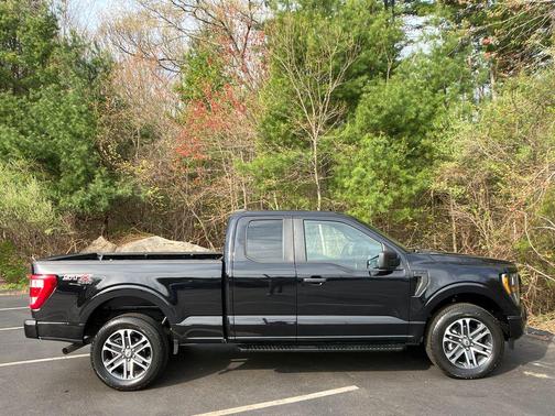Agate Black Metallic 2023 Ford F-150 XL