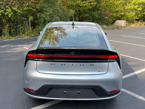 Cutting Edge 2027 Toyota Prius LE