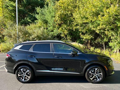 2024 Kia Sportage Hybrid EX
